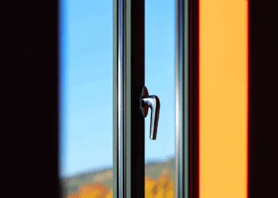 Vue intérieure avec menuiseries aluminium